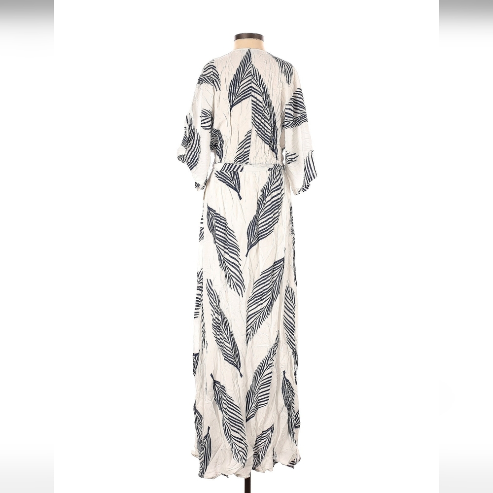 Lulu's white maxi dress - Picture 2 of 3